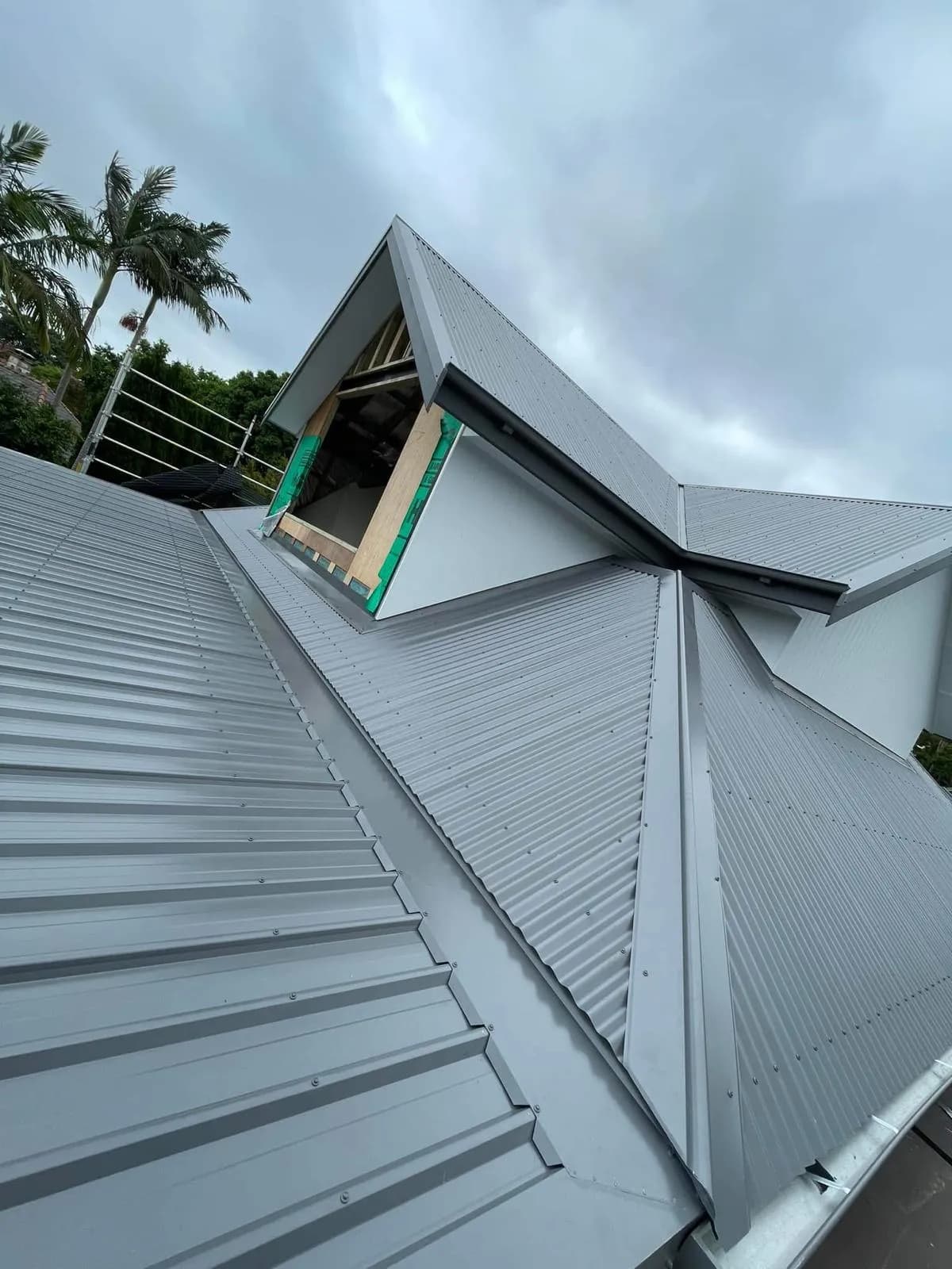 Roof Ventilation & Natural Lighting: Energy Efficiency Guide